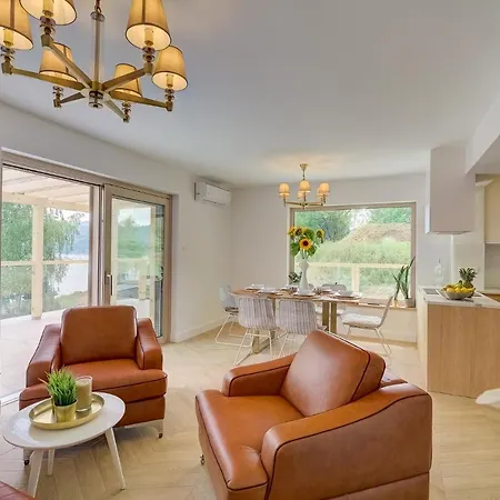 Znamirowickachata Sauna Jacuzzi Znamirowice