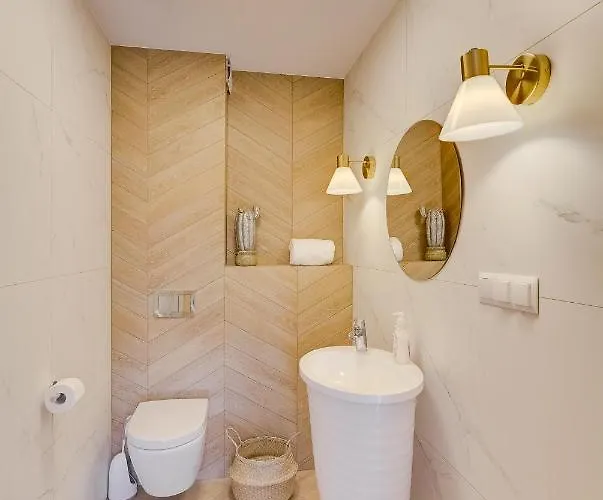 Znamirowickachata Sauna Jacuzzi *